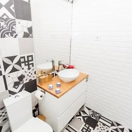 Apartment Modern - Campanha Train Station *