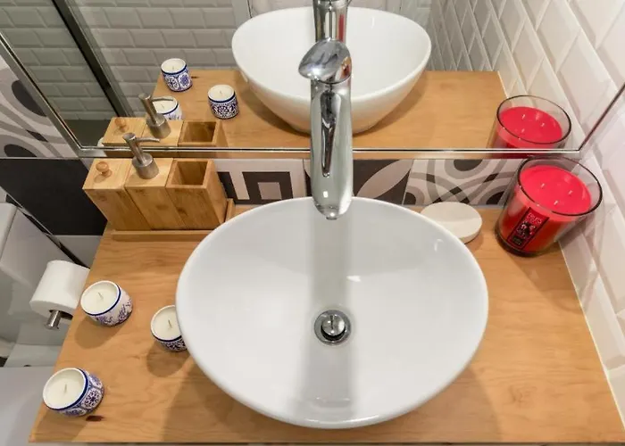 Modern - Campanha Train Station 아파트 포르투